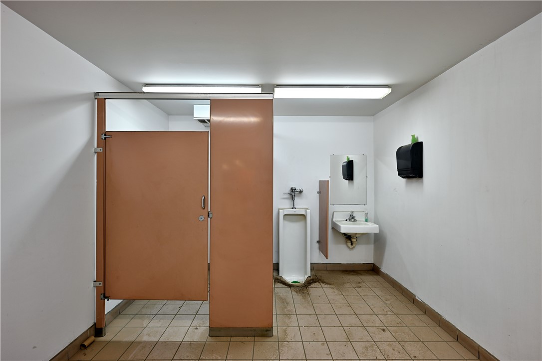 521 Knapp Street Property Photo 29