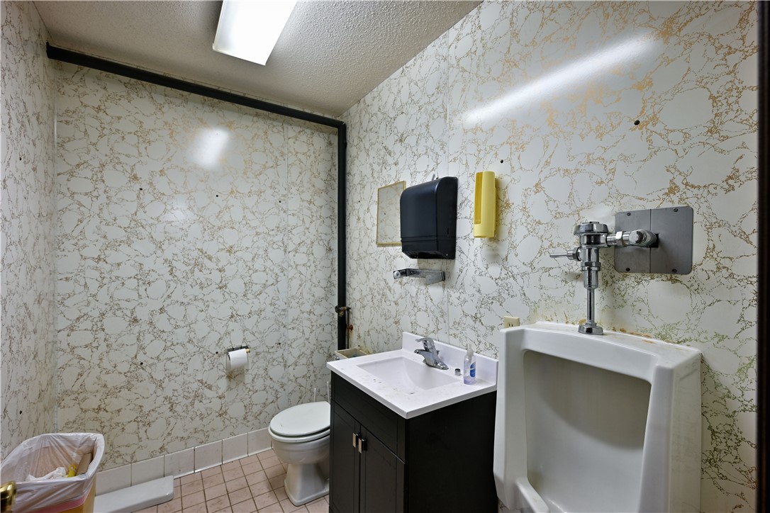 521 Knapp Street Property Photo 34