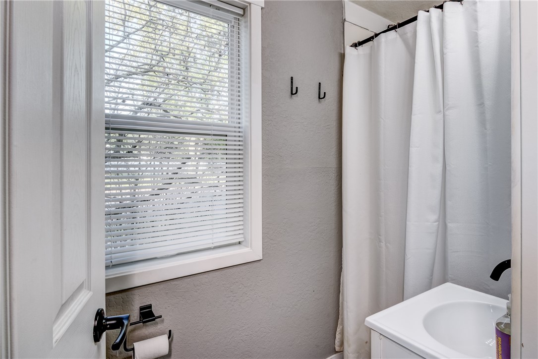 602 E South Avenue Property Photo 13