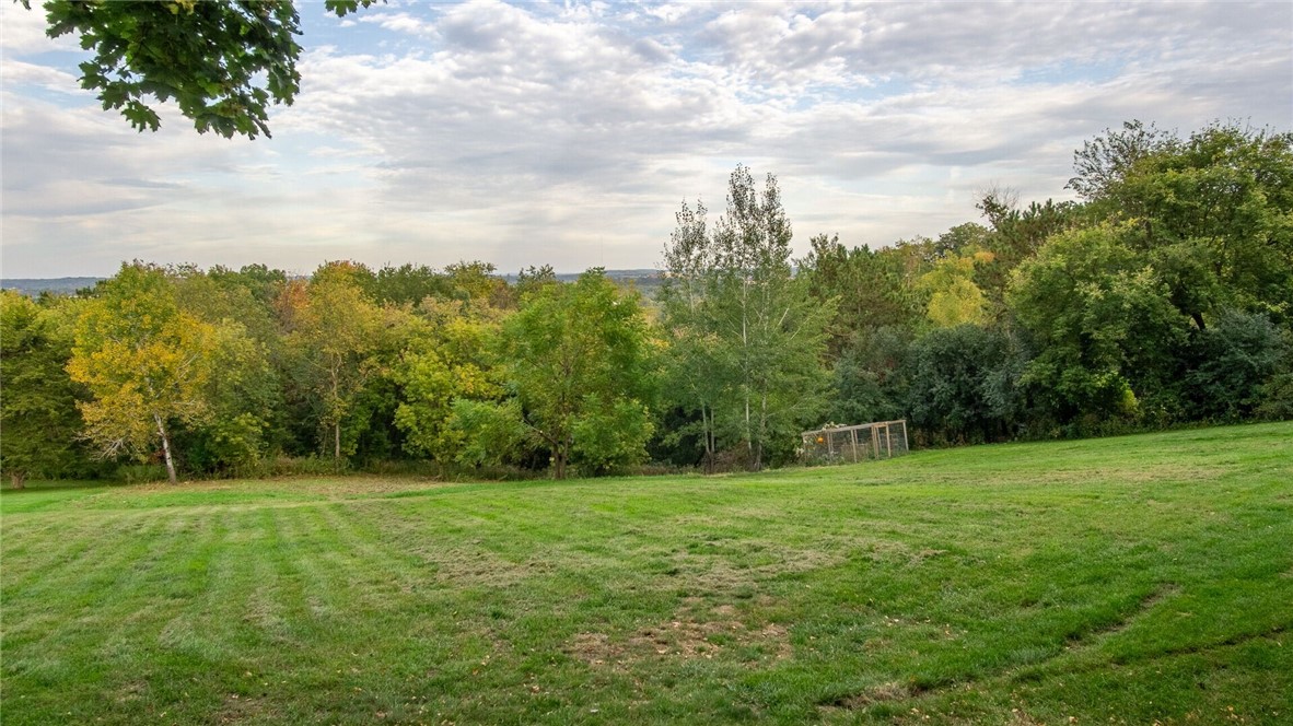 217 Skyline Drive Property Photo 6