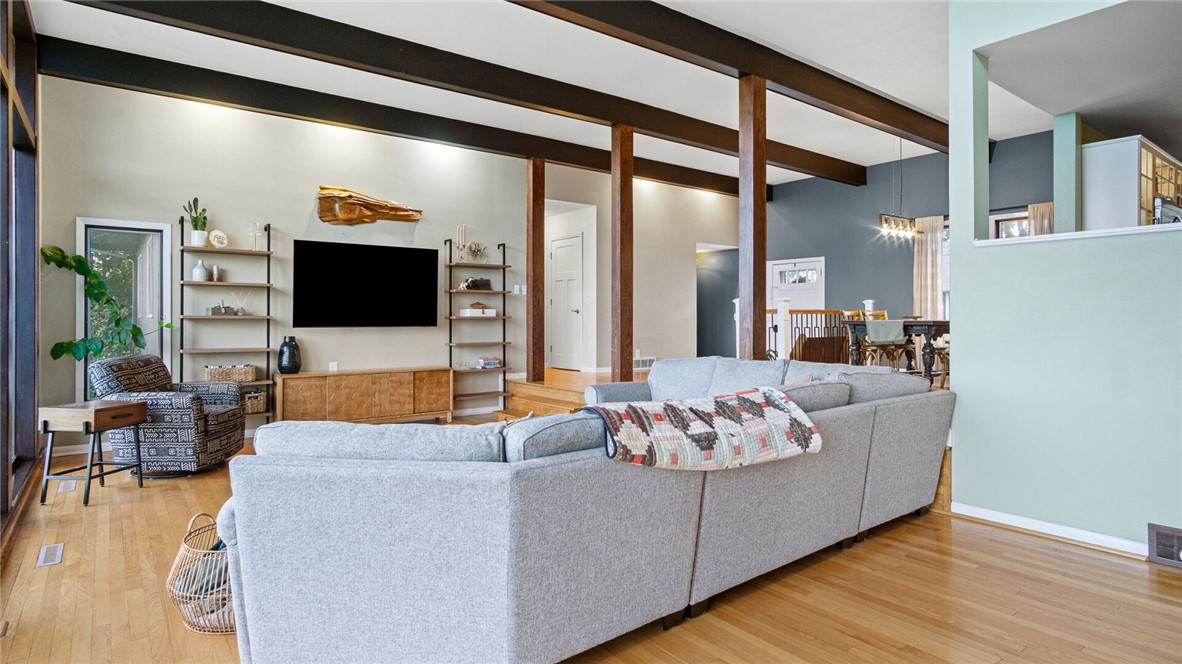 217 Skyline Drive Property Photo 13