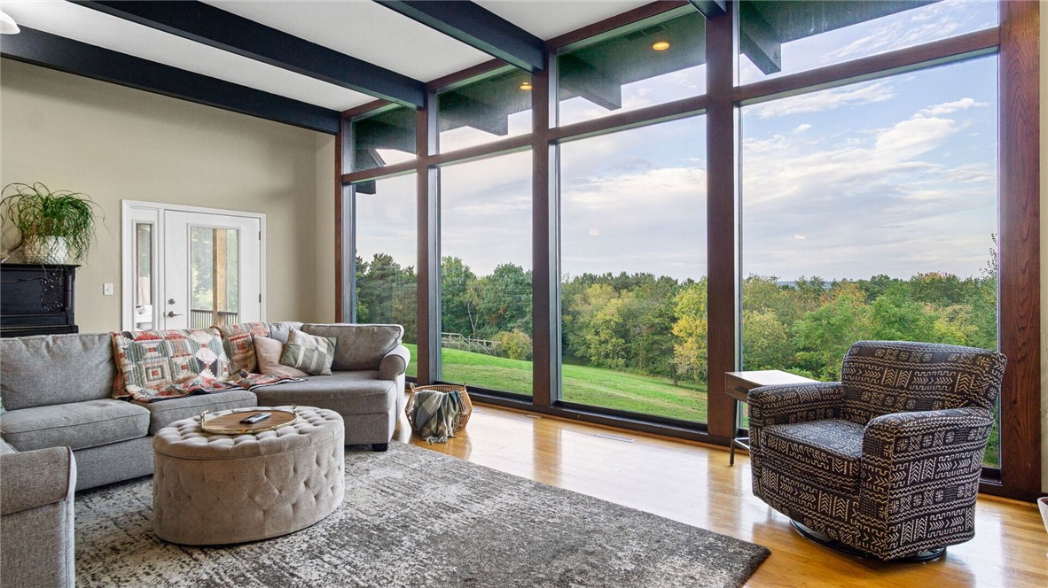 217 Skyline Drive Property Photo 14