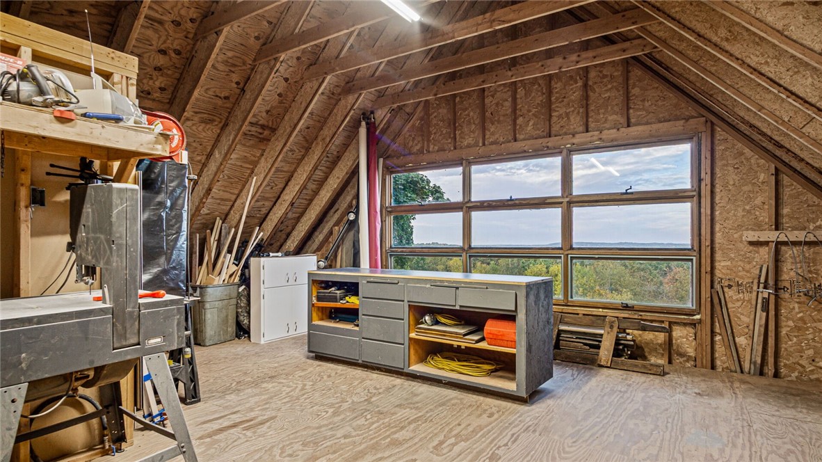 217 Skyline Drive Property Photo 33