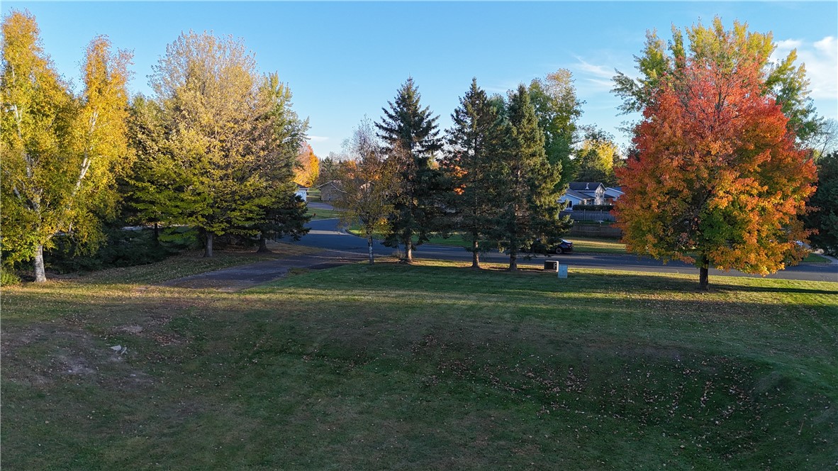 1005 Bruno Avenue E Property Photo 3