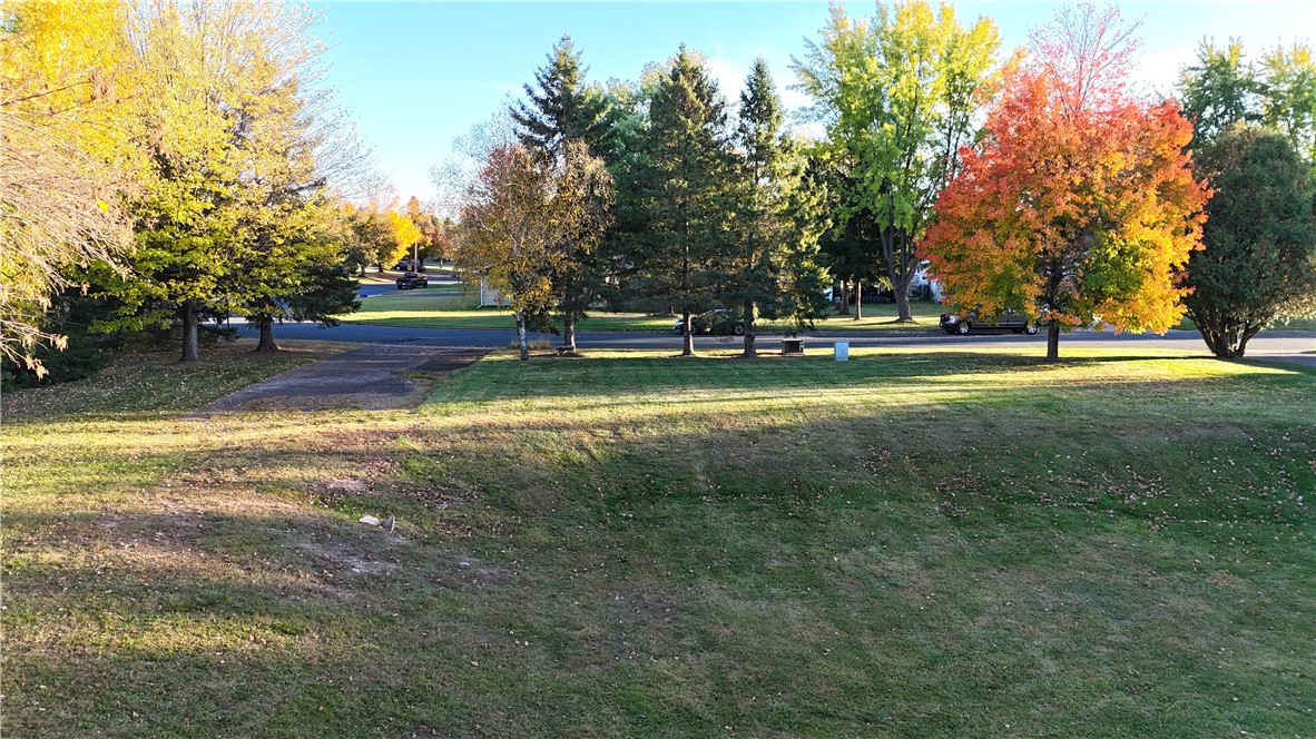 1005 Bruno Avenue E Property Photo 4
