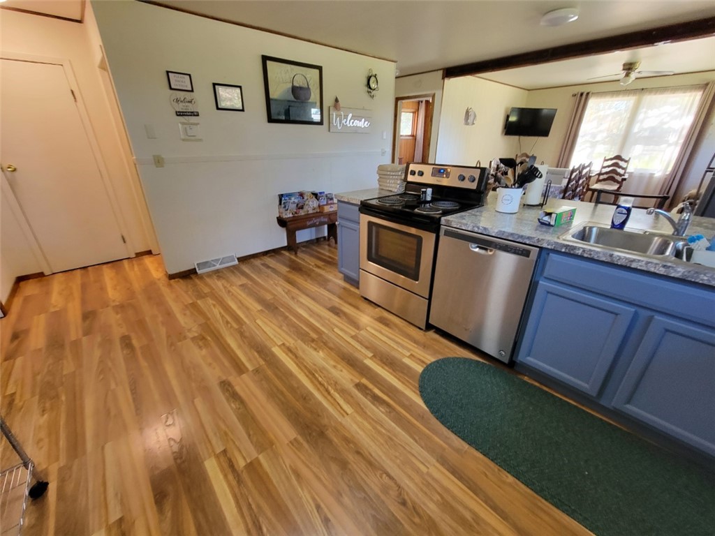 6628w Marion Street 1-4 Property Photo 5