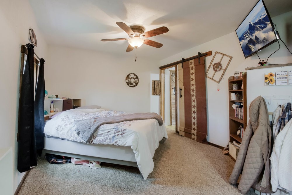 7719 W Wears Road Property Photo 3