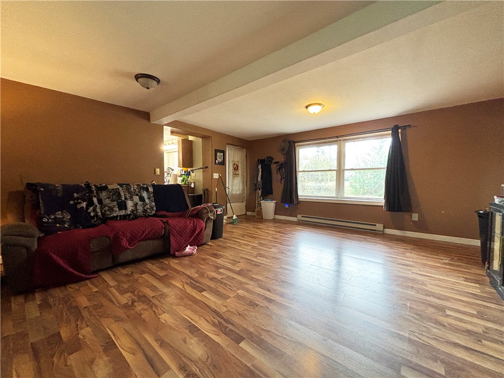 1831 Montanis Avenue Property Photo 8