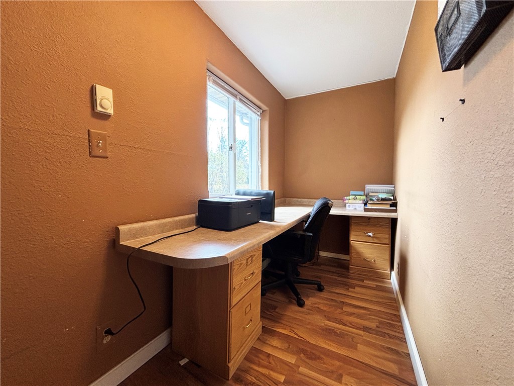 1831 Montanis Avenue Property Photo 9