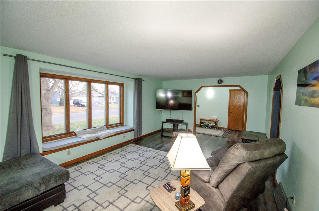 320 Badger Road Property Photo 13