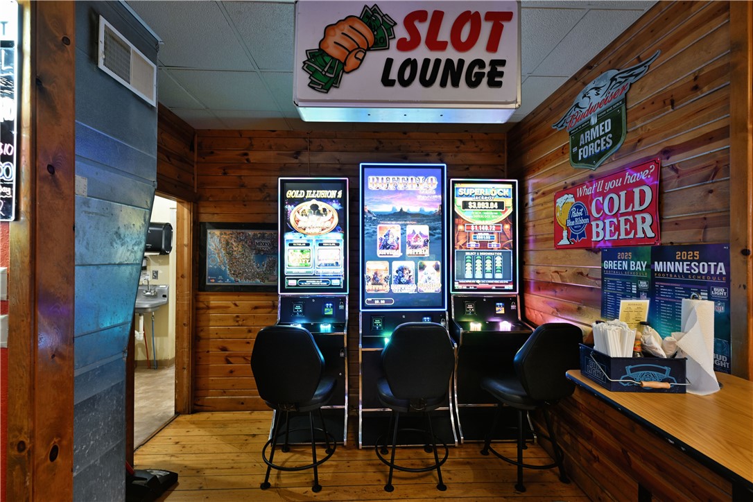 6098 S State Highway 35 Property Photo 22