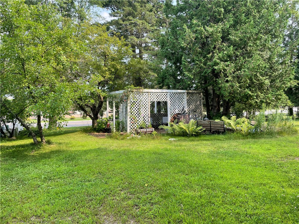 N14069 Flambeau Avenue Property Photo 6