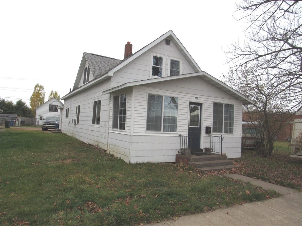 228 6th Avenue S Property Photo 33