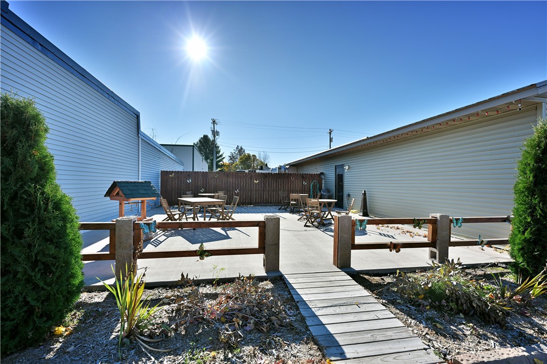7709 Main Street Property Photo 6