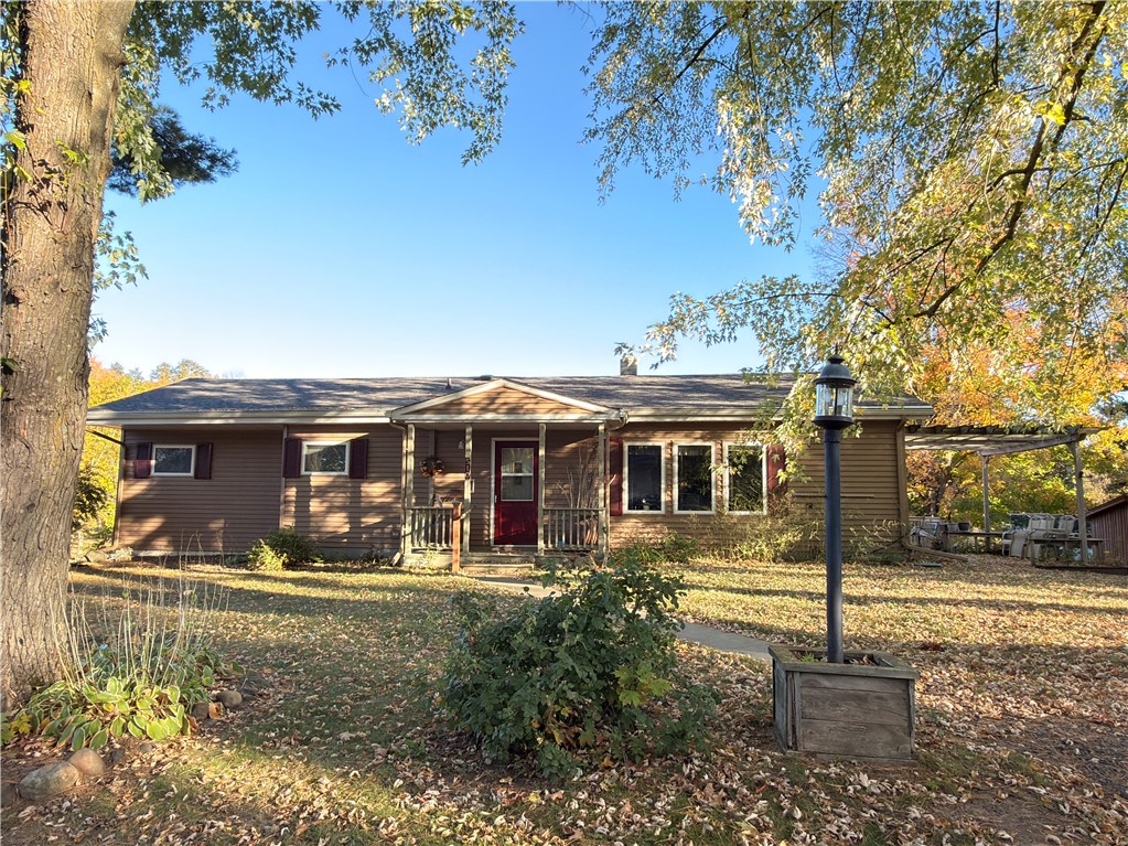 510 Maple Street W Property Photo 1