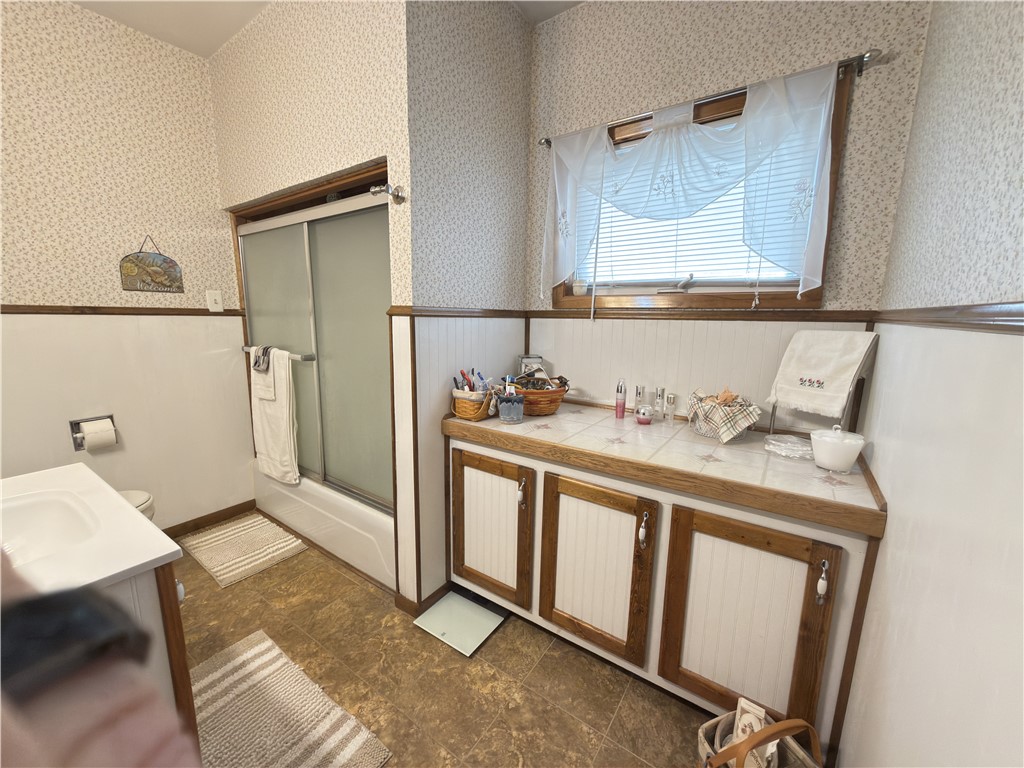 510 Maple Street W Property Photo 20