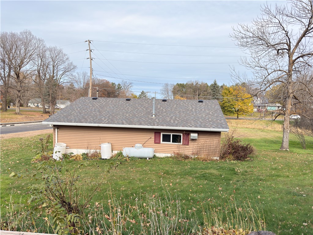 510 Maple Street W Property Photo 41