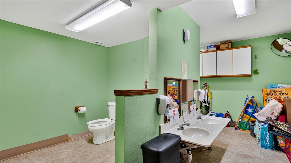 1612 Truax Boulevard Property Photo 28