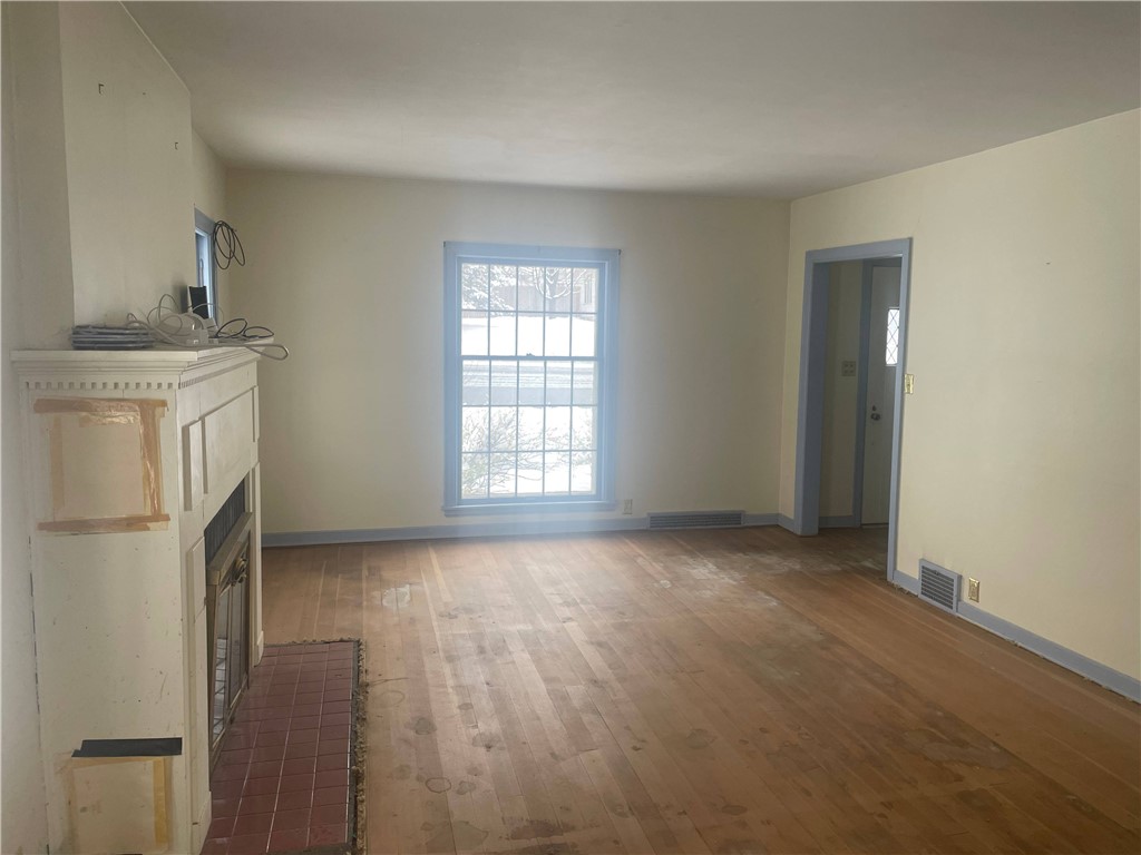 421 3rd Avenue S Property Photo 6