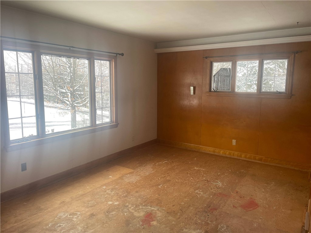 421 3rd Avenue S Property Photo 9