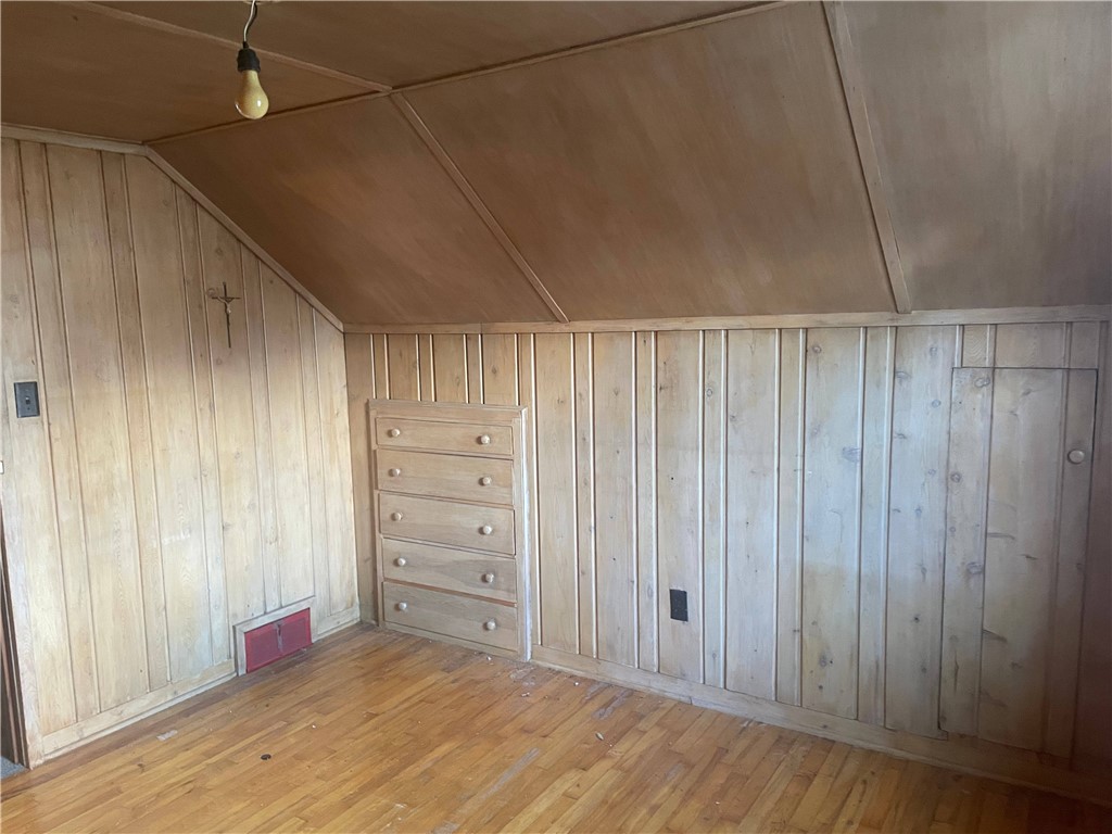 421 3rd Avenue S Property Photo 21