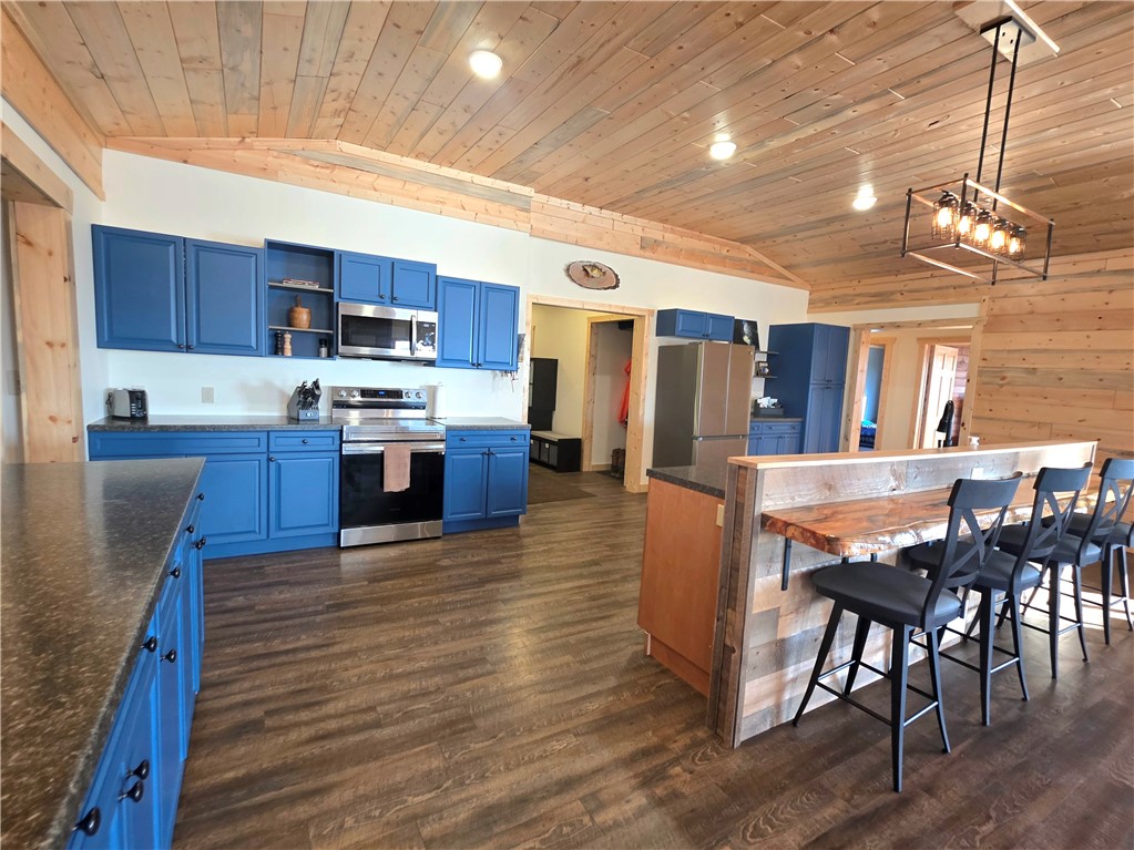 566 W Us Highway 63 Property Photo 6