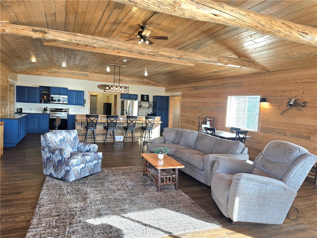 566 W Us Highway 63 Property Photo 18