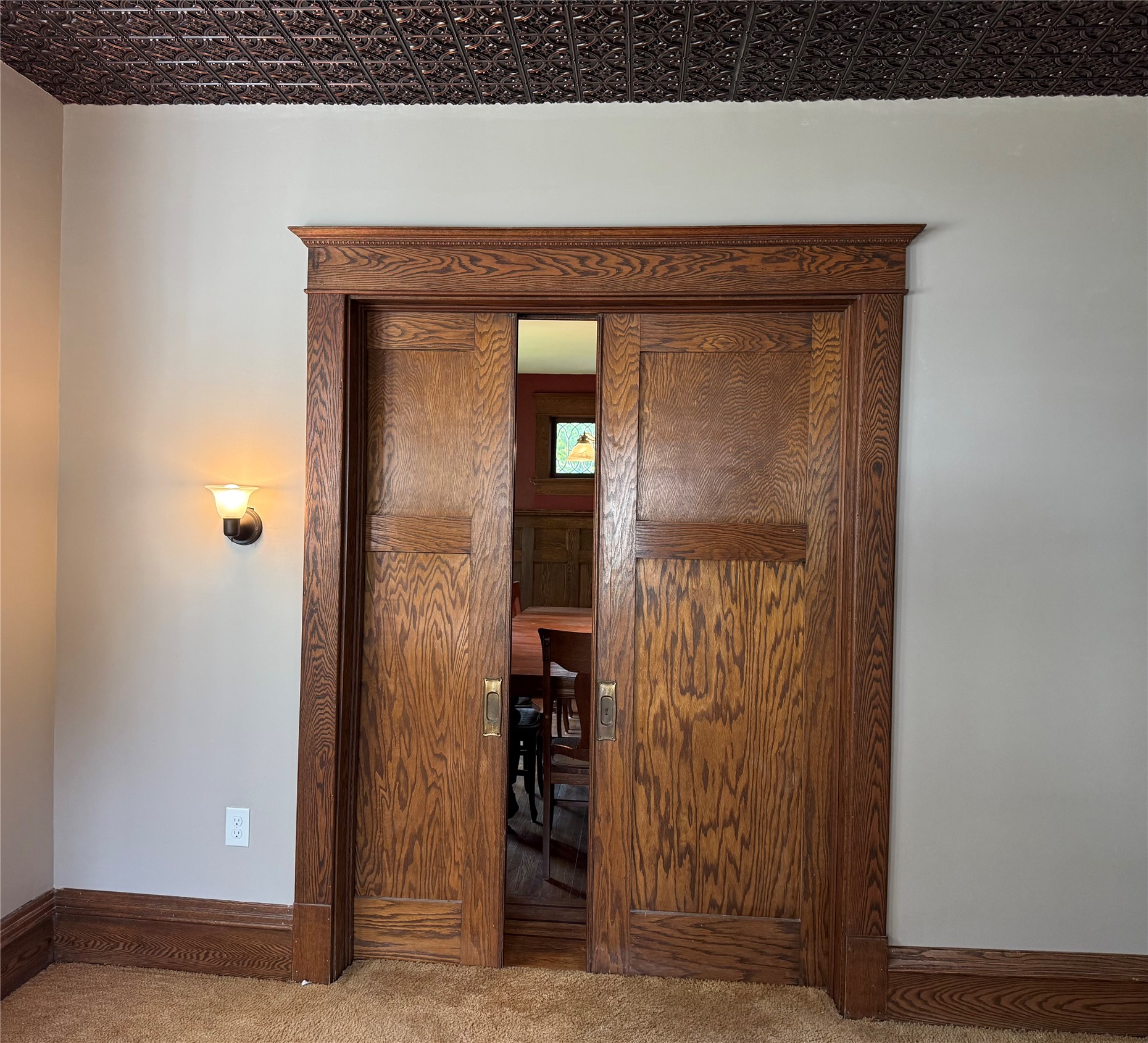 1045 Grove Street Property Photo 12
