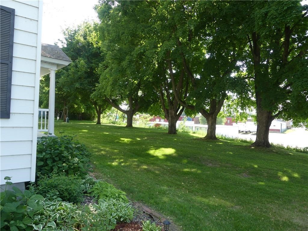 1045 Grove Street Property Photo 49