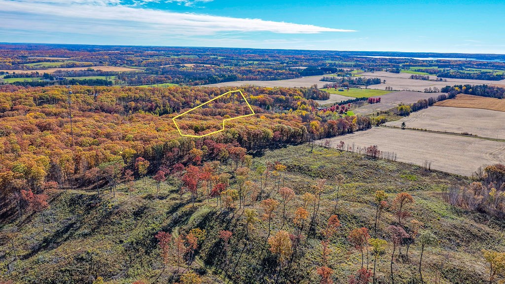 N4433 Forest Creek Drive Property Photo 33
