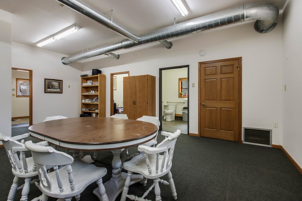 750 W Arthur Avenue Property Photo 18