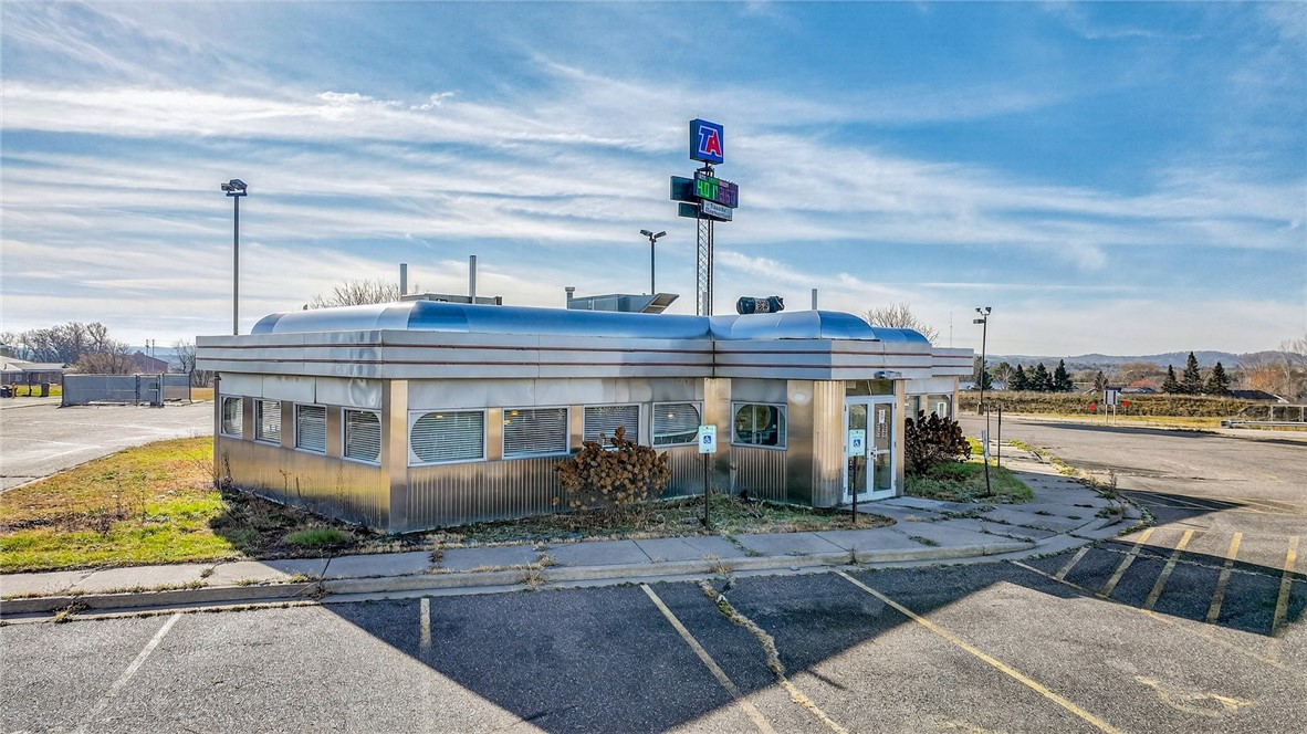 12701 10th Street Property Photo 11