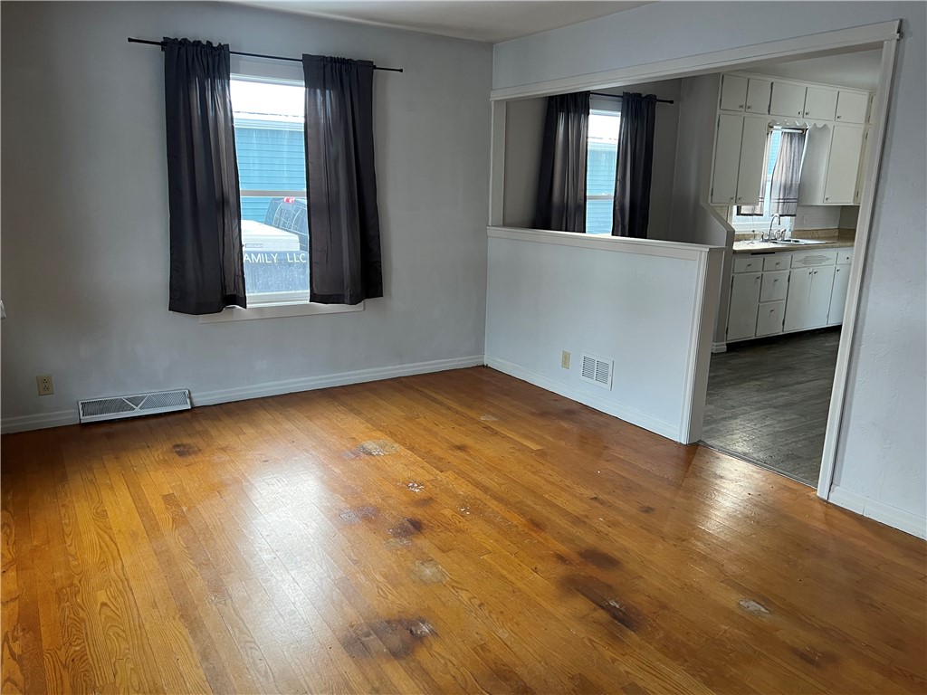 120 Noble Avenue Property Photo 3