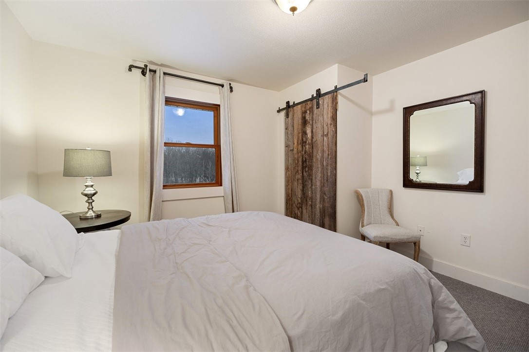 1525 6 1/2 Avenue Property Photo 12
