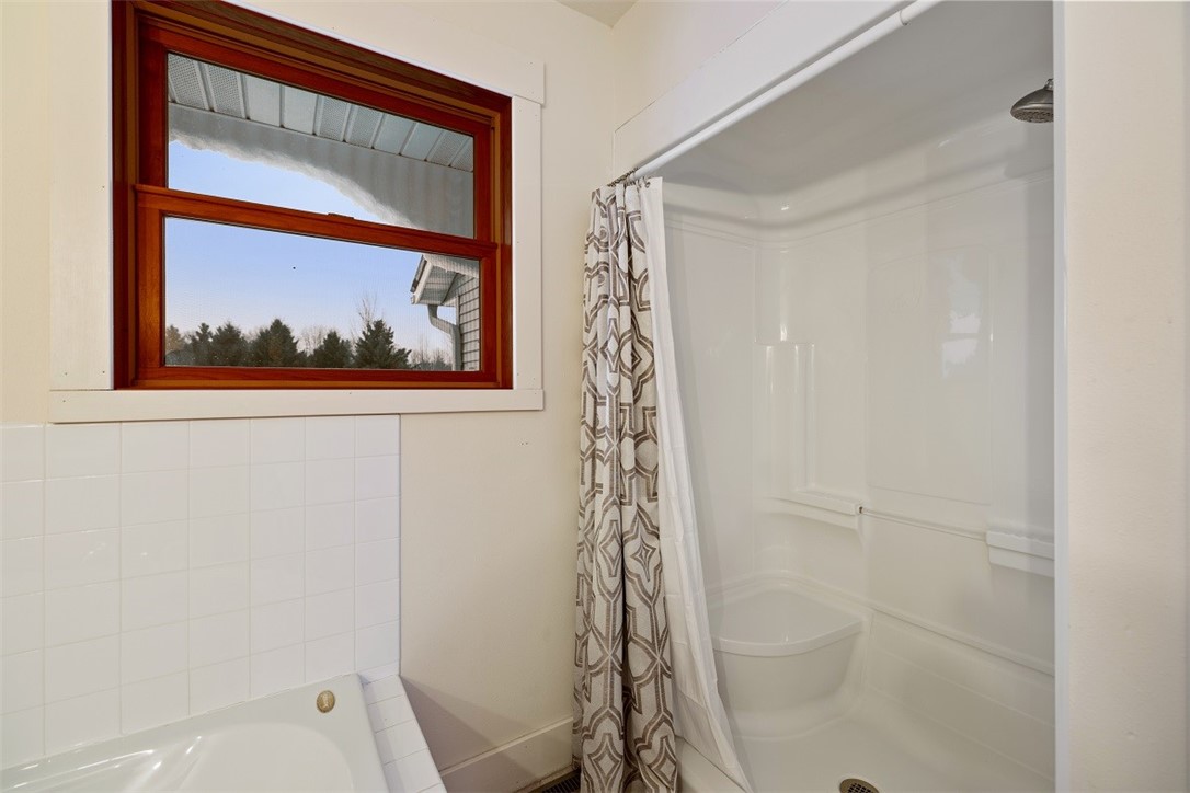1525 6 1/2 Avenue Property Photo 18