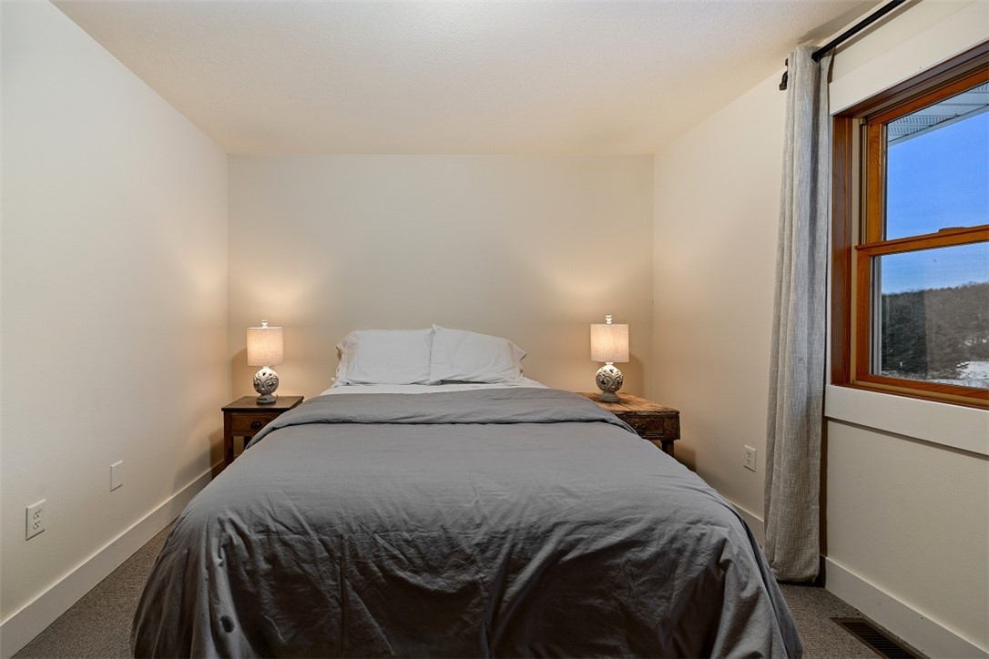 1525 6 1/2 Avenue Property Photo 22