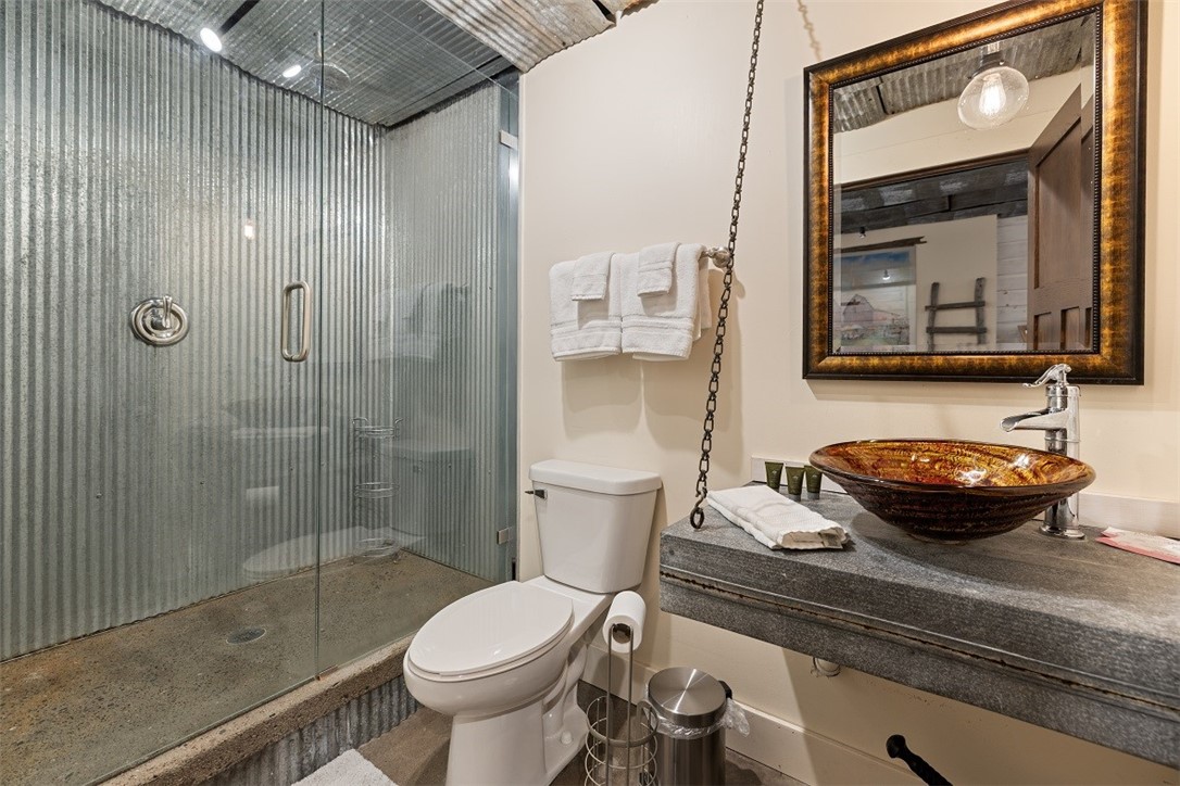 1525 6 1/2 Avenue Property Photo 41