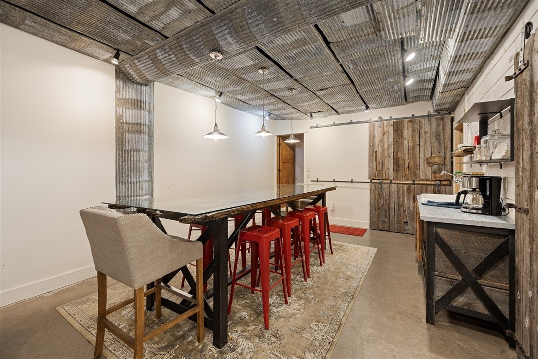 1525 6 1/2 Avenue Property Photo 43