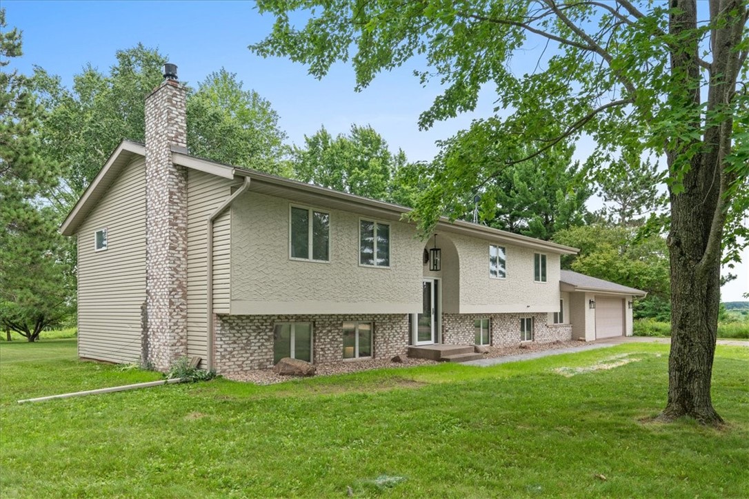1735 Highway 63 Property Photo 4