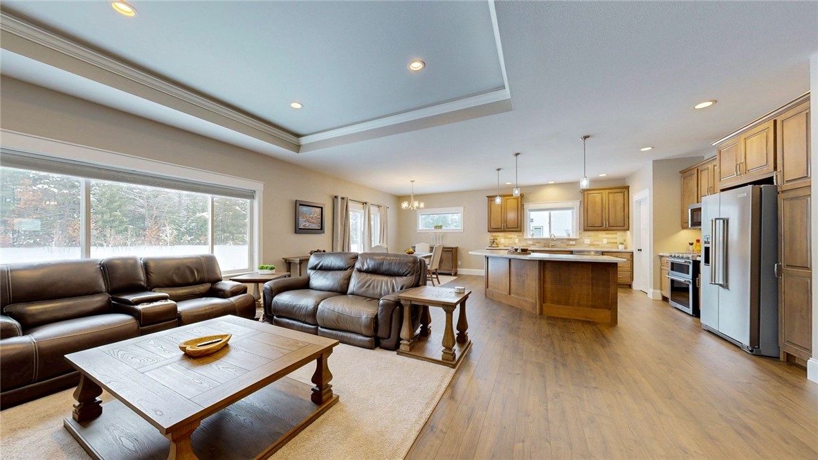 S8714 Mertinke Landing Property Photo 8