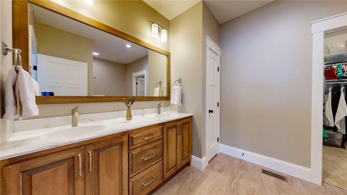 S8714 Mertinke Landing Property Photo 15