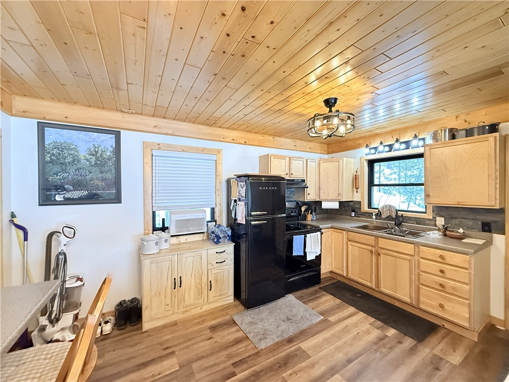 11495 W Tiger Cat Road Property Photo 4