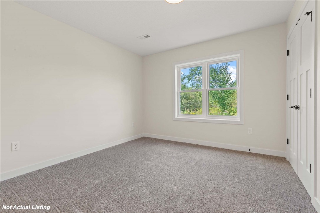 411 Finvold Street Property Photo 14