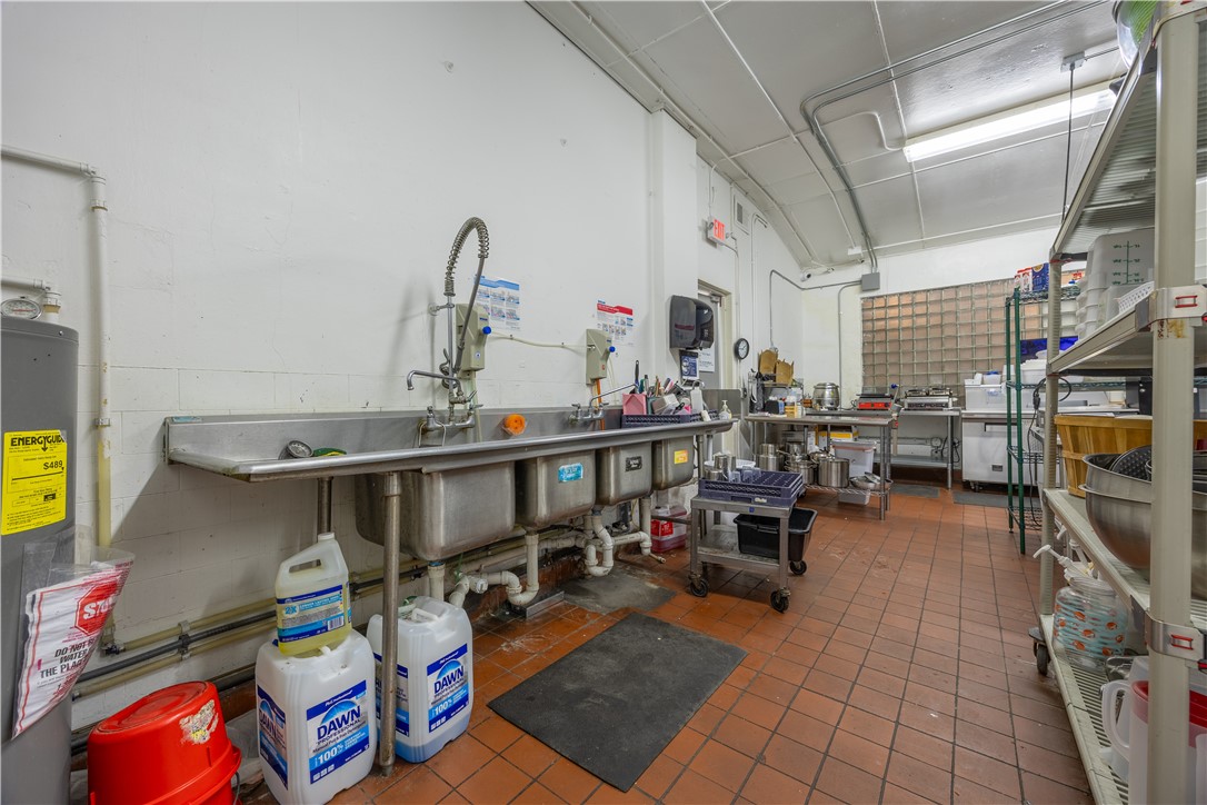 36 W Marshall Street Property Photo 15