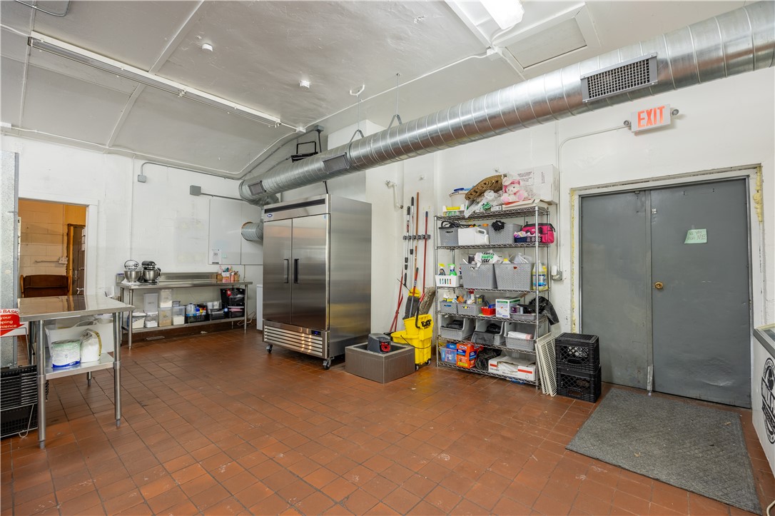36 W Marshall Street Property Photo 20