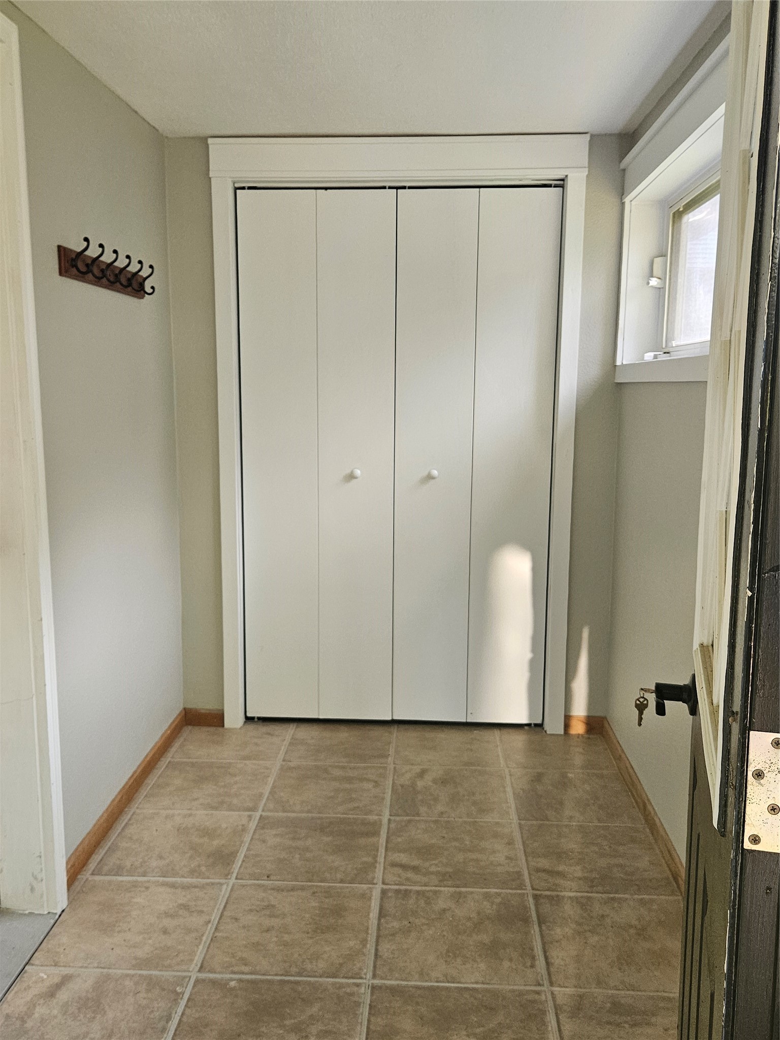 584 21 1/2 Avenue Property Photo 5