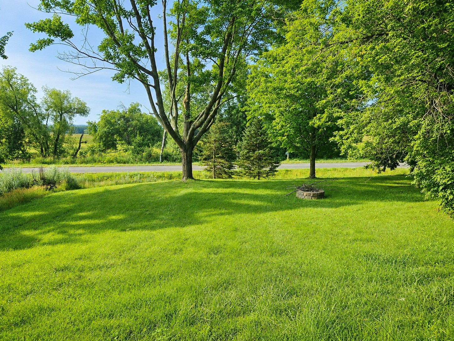 584 21 1/2 Avenue Property Photo 23
