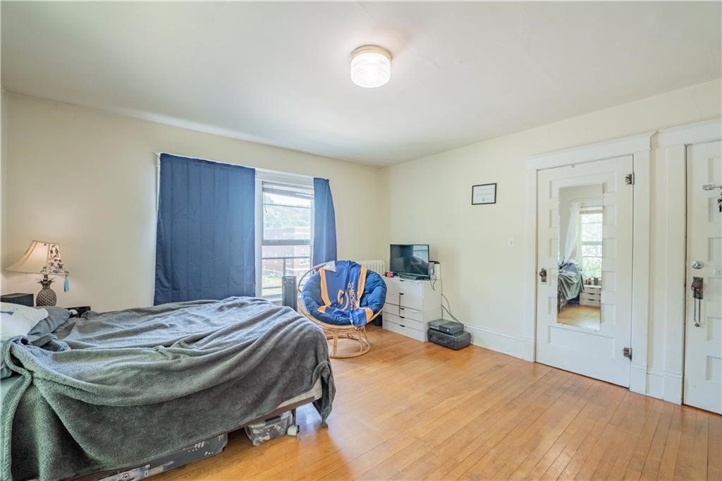 1010 S Farwell Street Property Photo 25