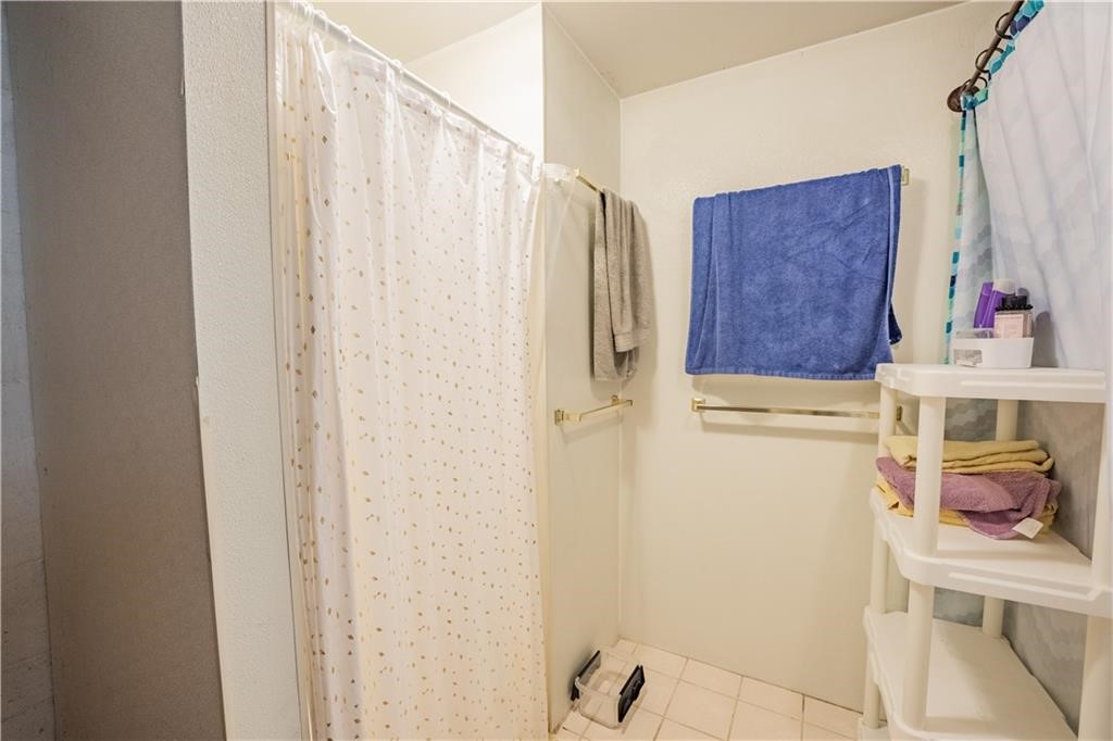 1010 S Farwell Street Property Photo 31