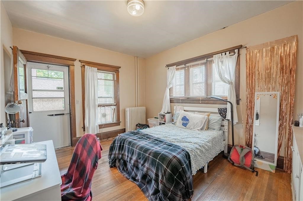 1010 S Farwell Street 1010 Property Photo 18